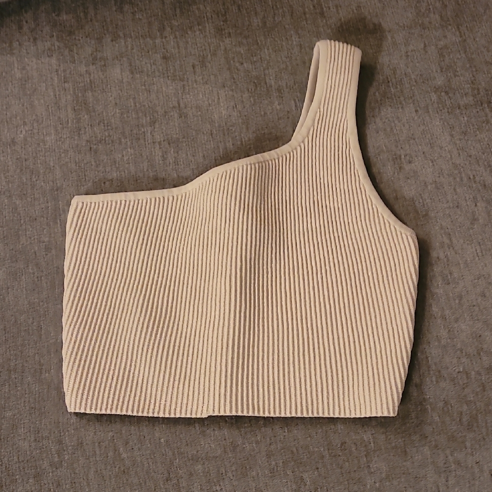 Babaton Soft Cream Textured Top